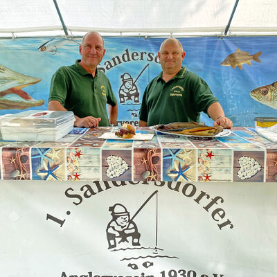 Bild vergrößern: Der erste Sandersdorfer Angelverein am Stand