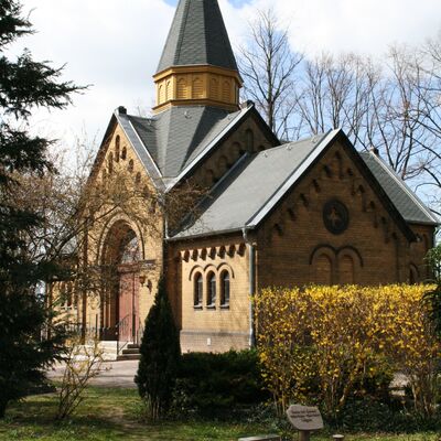 Bild vergrößern: Die Friedhofskapelle in Brehna